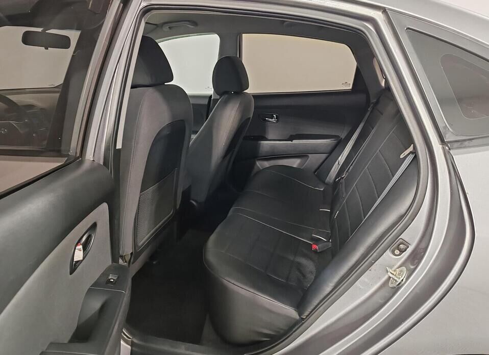 Hyundai Elantra, IV (HD) 1.6 AT (122 л.с.)