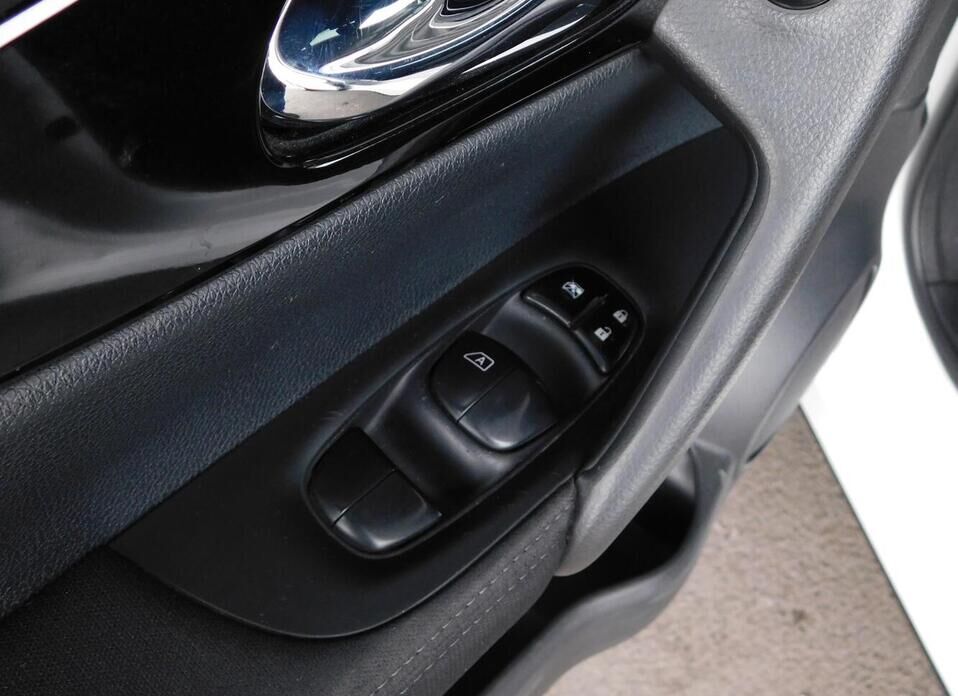 Nissan Qashqai, II 2.0 CVT (144 л.с.) 4WD