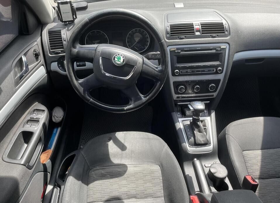 Skoda Octavia 1.6 AT (102 л.с.)