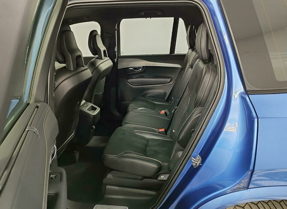 Volvo XC90 2.0d AT (235 л.с.) 4WD