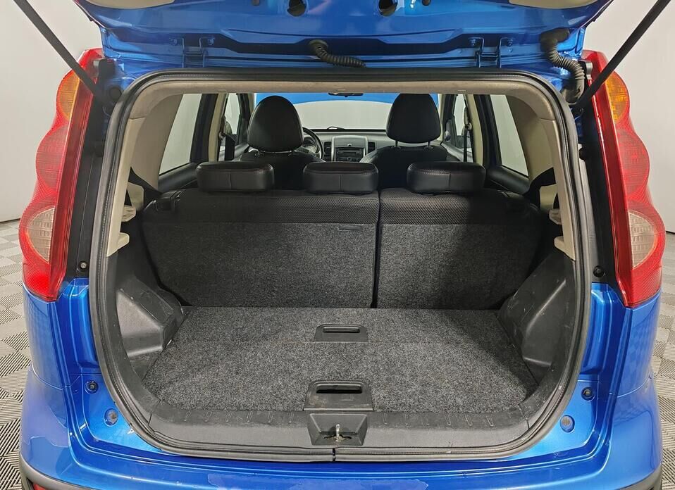 Nissan Note, I 1.6 AT (110 л.с.)