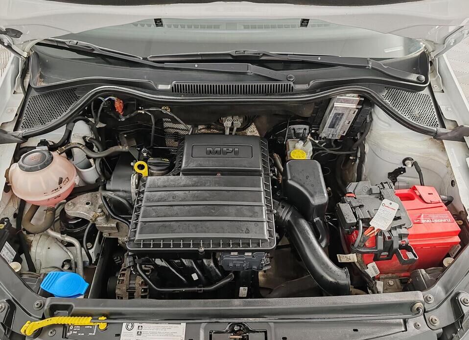 Volkswagen Polo 1.6 MT (110 л.с.)