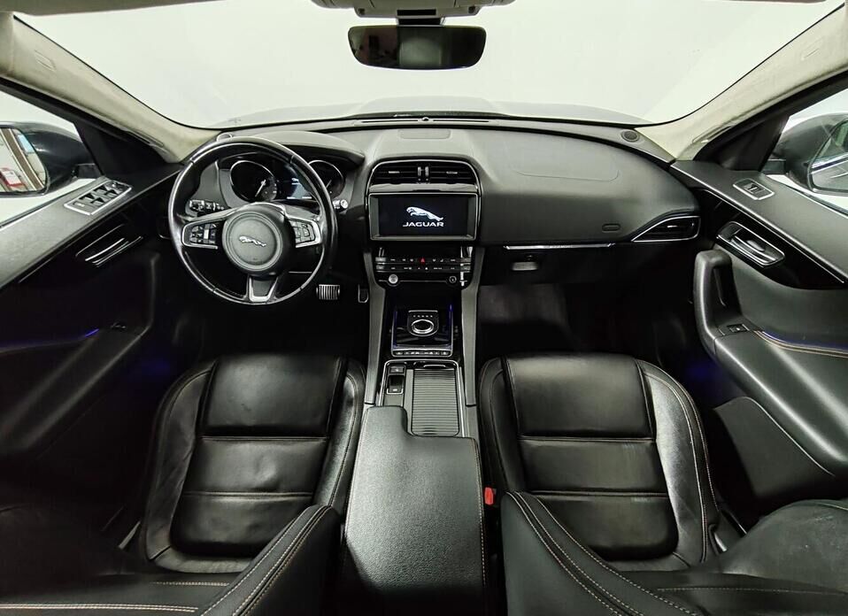 Jaguar F-Pace, I 2.0d AT (180 л.с.) 4WD
