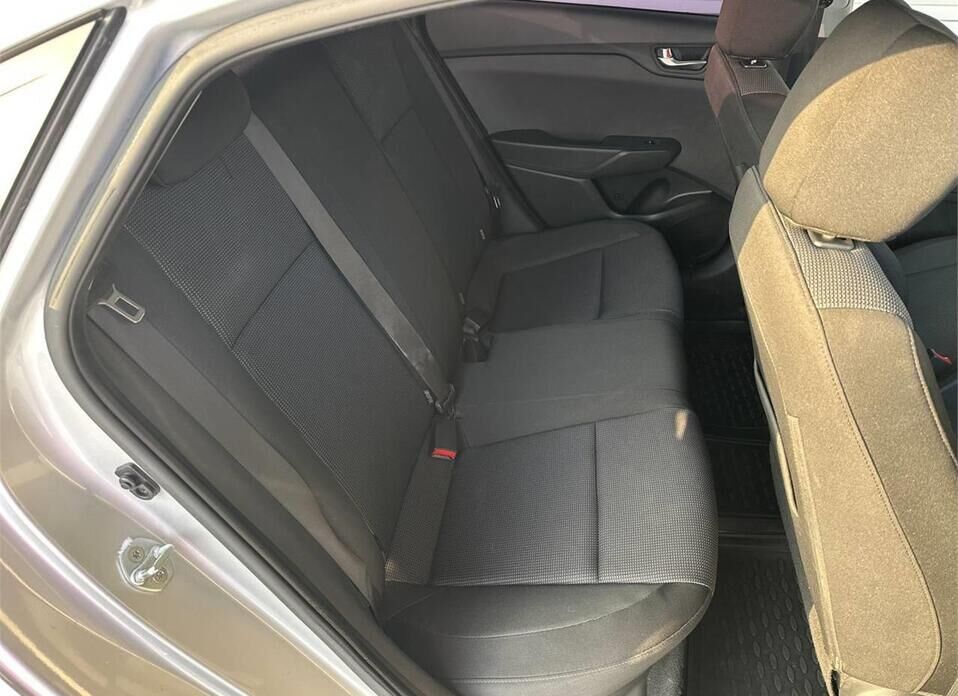 Hyundai Solaris, II Рестайлинг 1.6 MT (123 л.с.)