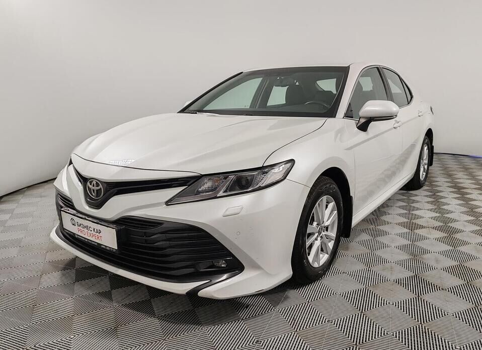 Toyota Camry 2.5 AT (181 л.с.)