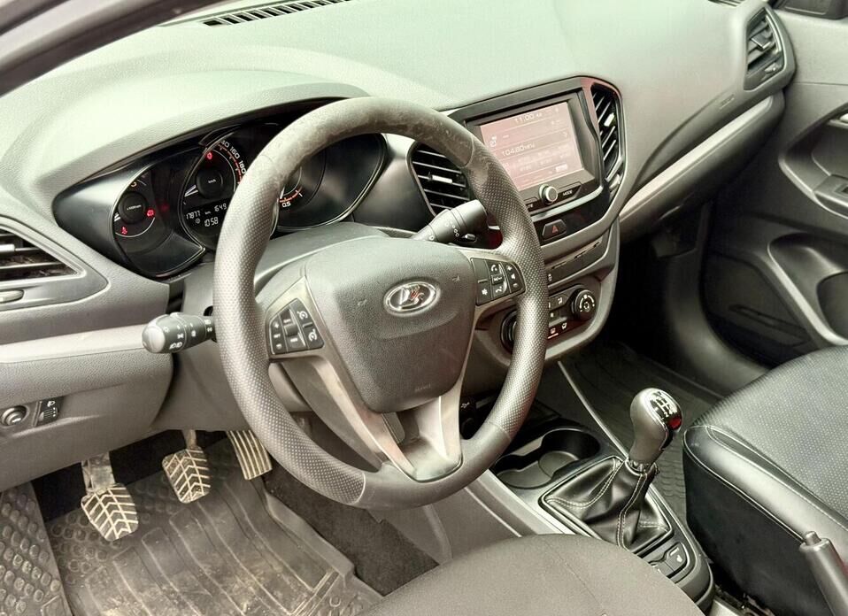 LADA (ВАЗ) Vesta, I 1.6 MT (106 л.с.)