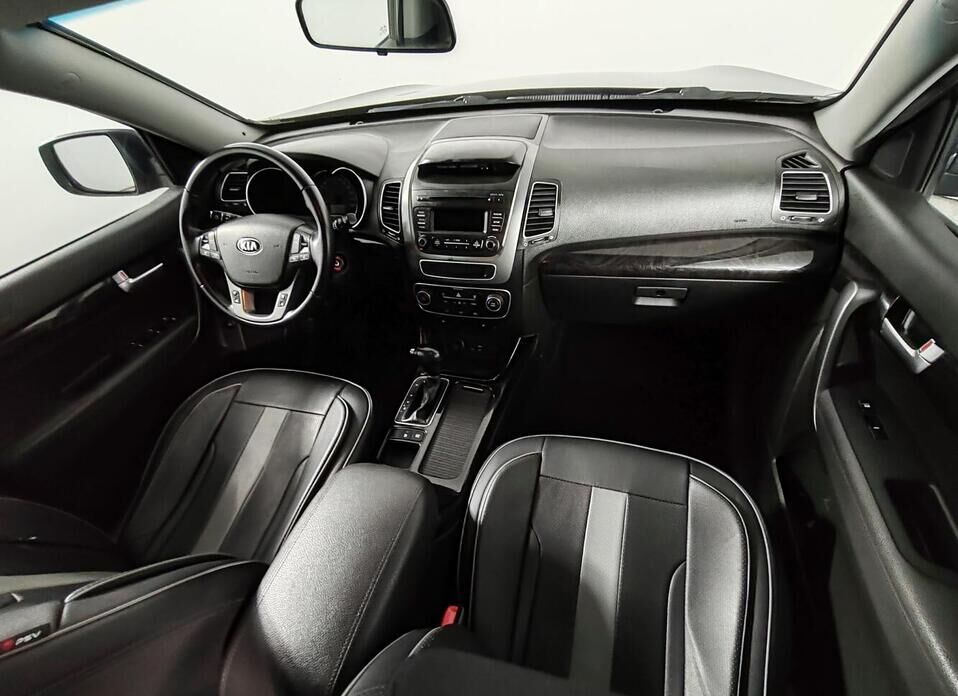Kia Sorento, II Рестайлинг 2.4 AT (175 л.с.) 4WD