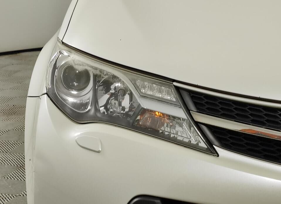 Toyota RAV4, IV (CA40) 2.0 CVT (146 л.с.) 4WD