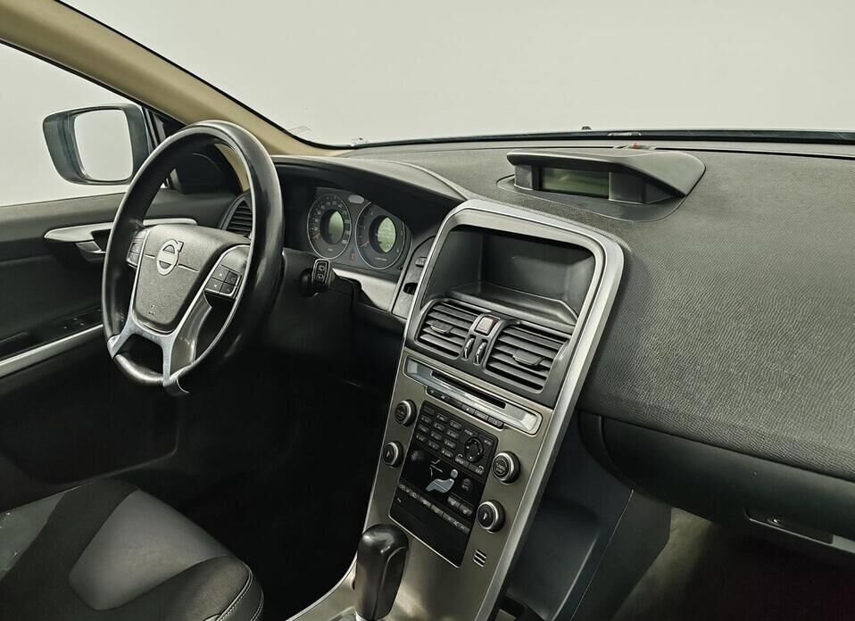 Volvo XC60, I 2.4d AT (175 л.с.)