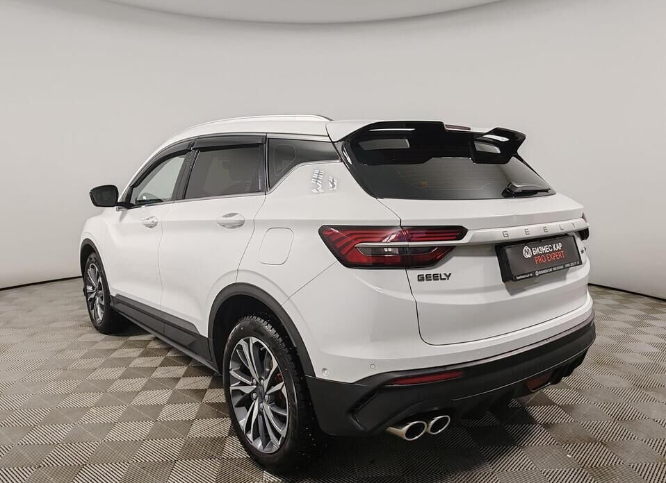 Geely Coolray, I 1.5 AMT (150 л.с.)