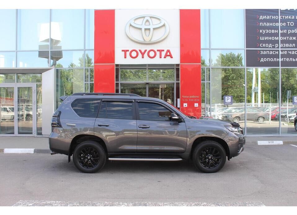 Toyota Land Cruiser Prado 2.8d AT (200 л.с.) 4WD