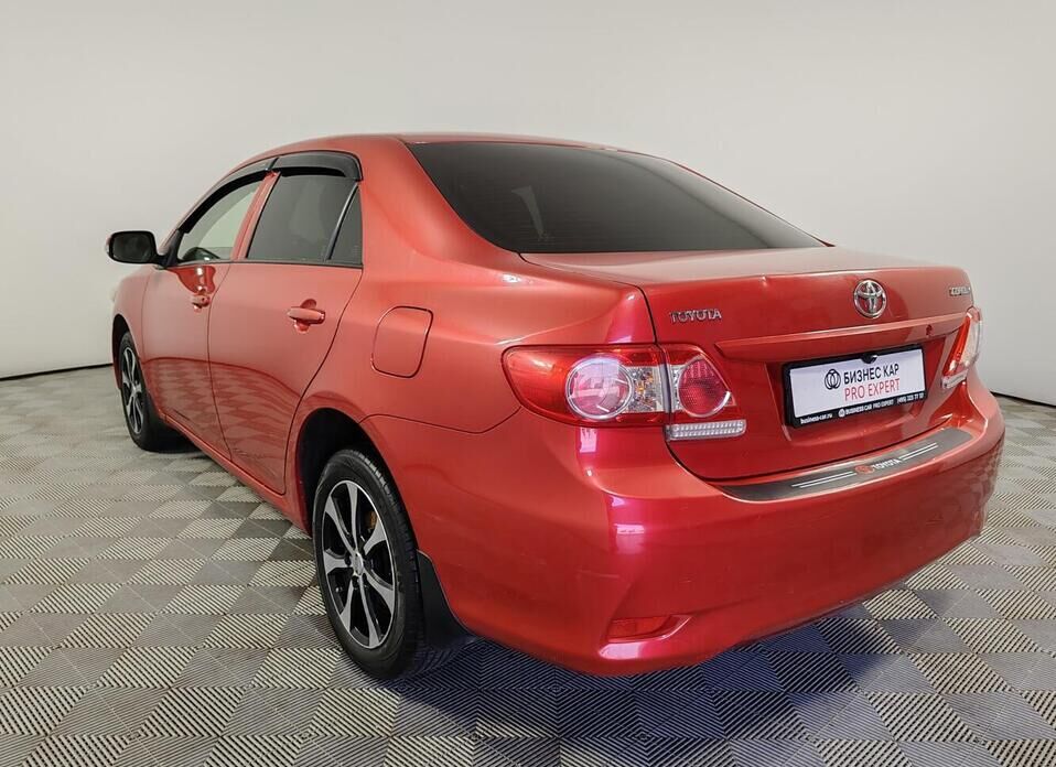 Toyota Corolla 1.6 MT (124 л.с.)