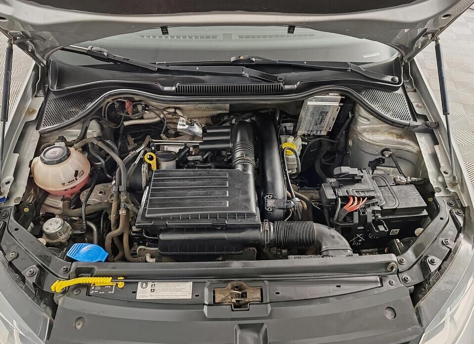 Volkswagen Polo 1.4 AMT (125 л.с.)