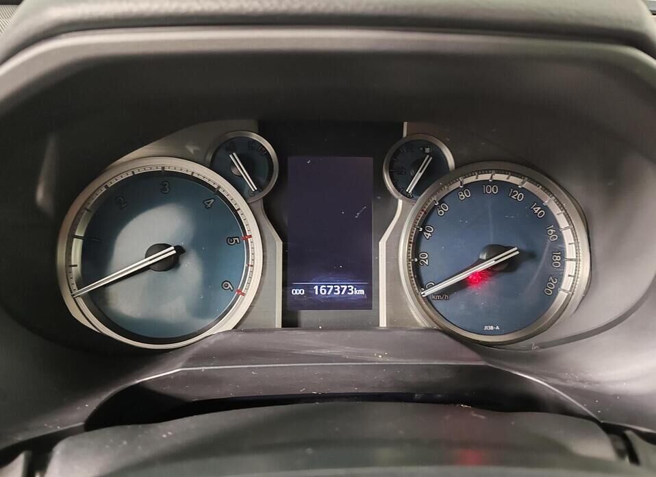 Toyota Land Cruiser Prado, 150 Series Рестайлинг 3 2.8d AT (200 л.с.) 4WD