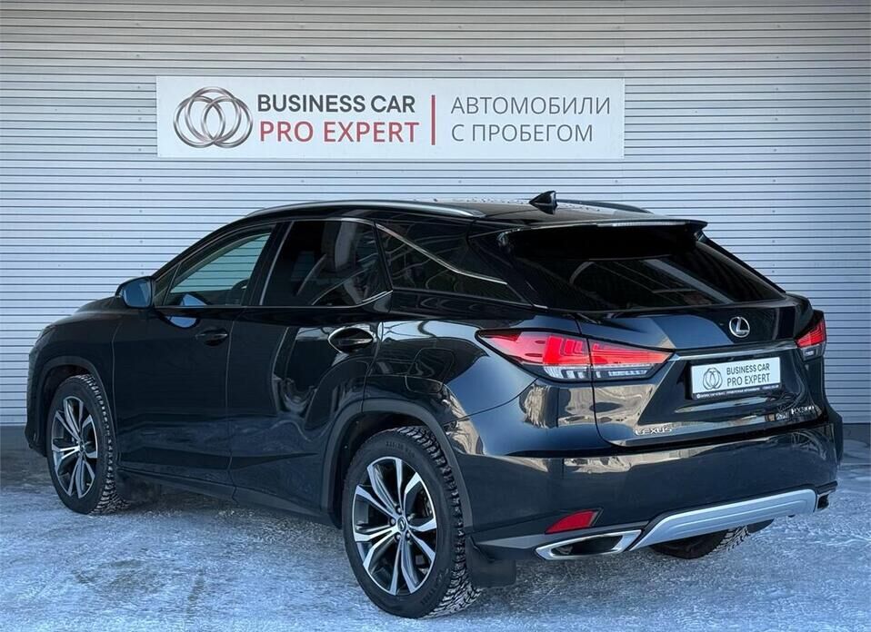 Lexus RX, IV Рестайлинг 300 2.0 AT (238 л.с.) 4WD