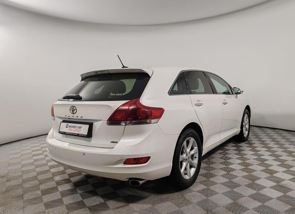 Toyota Venza, I Рестайлинг 2.7 AT (185 л.с.) 4WD