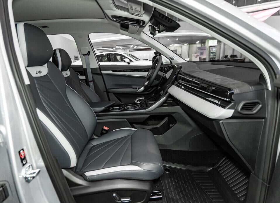 Geely Atlas, II 2.0 AT (200 л.с.) 4WD