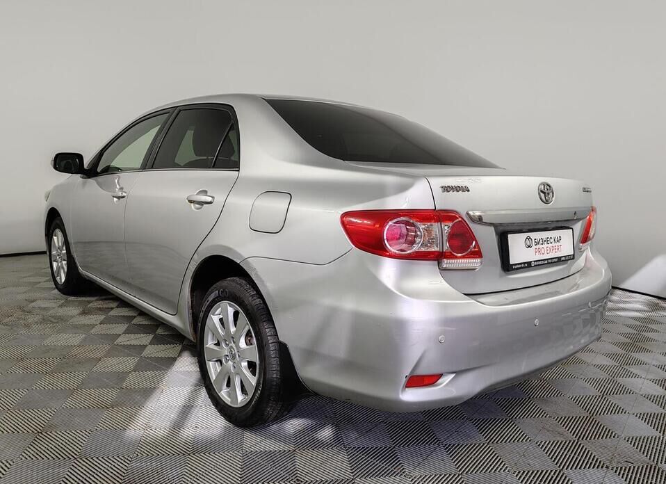 Toyota Corolla 1.6 AT (124 л.с.)