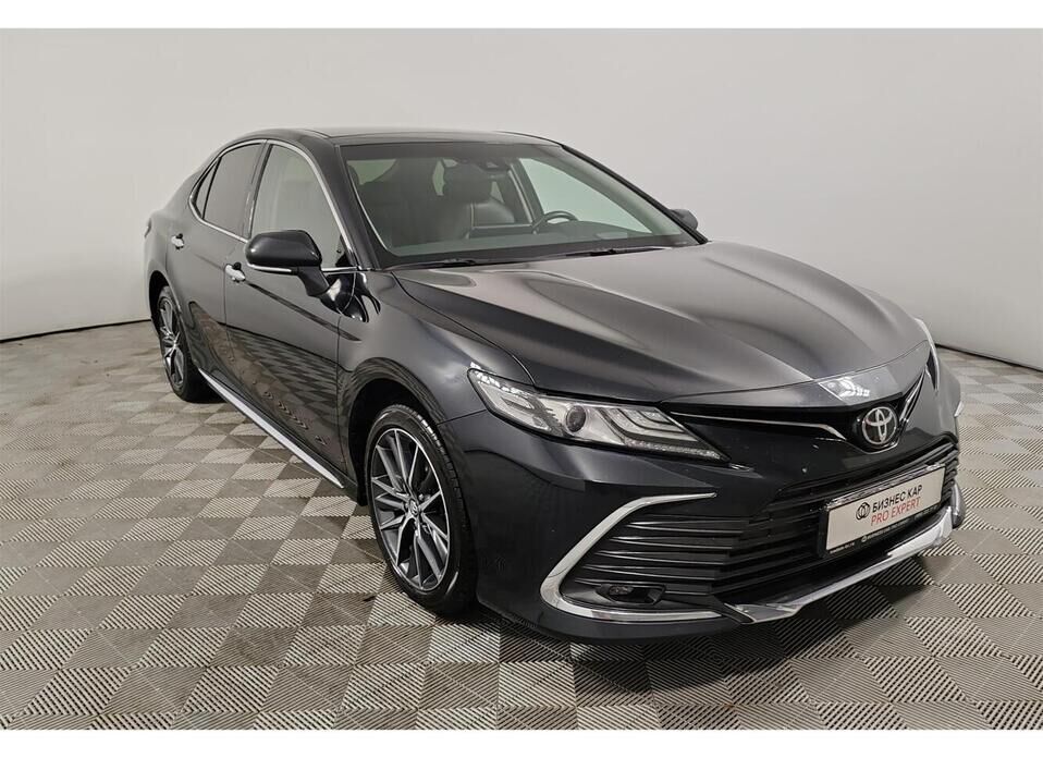 Toyota Camry 2.5 AT (209 л.с.)