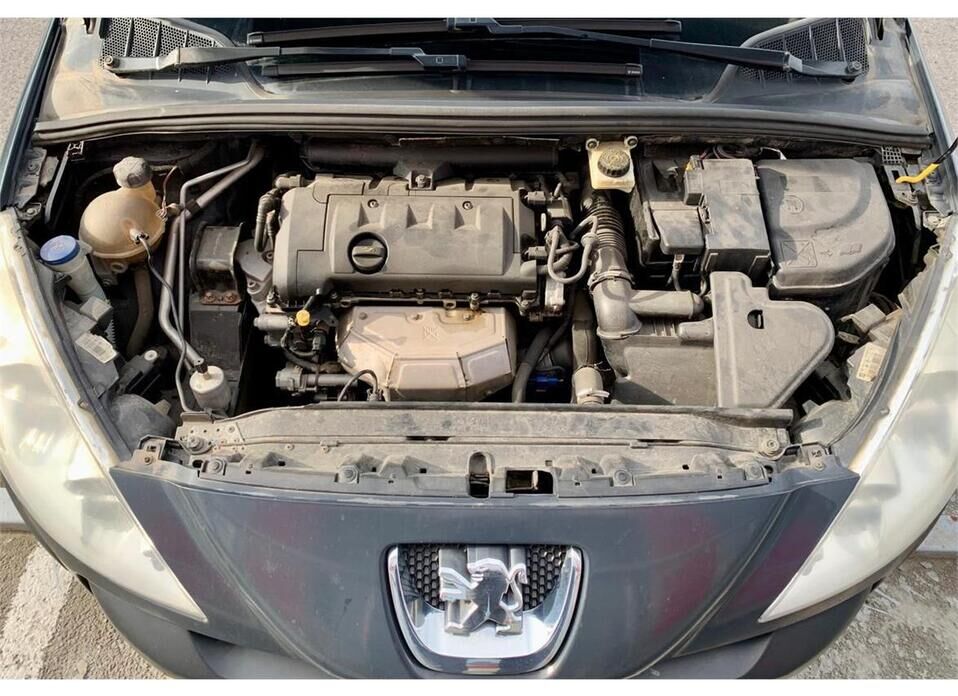Peugeot 308 1.6 AT (120 л.с.)