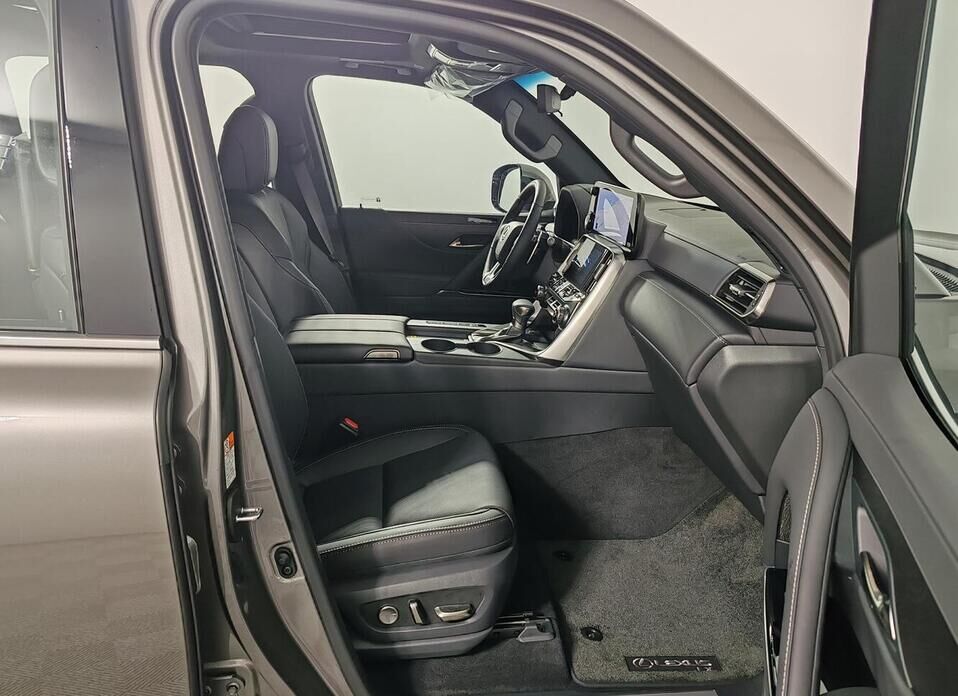 Lexus LX, IV 500d 3.4d AT (299 л.с.) 4WD