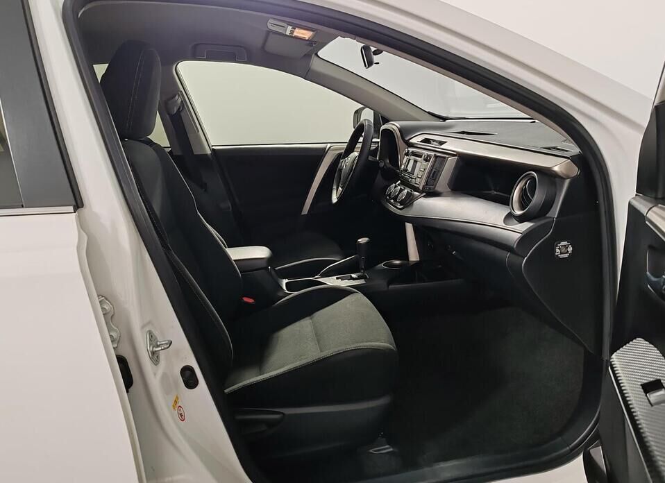 Toyota RAV4, IV (CA40) 2.0 CVT (146 л.с.)