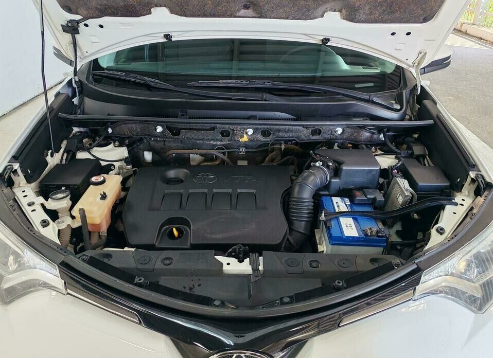 Toyota RAV4 2.0 CVT (146 л.с.)