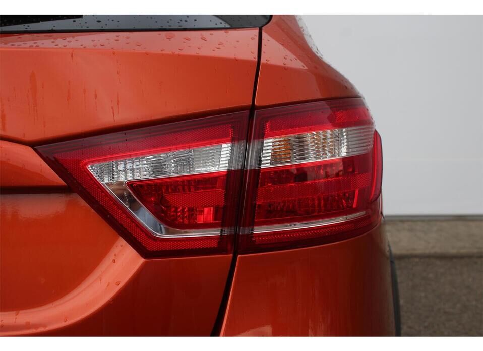 LADA (ВАЗ) Vesta 1.6 CVT (113 л.с.)