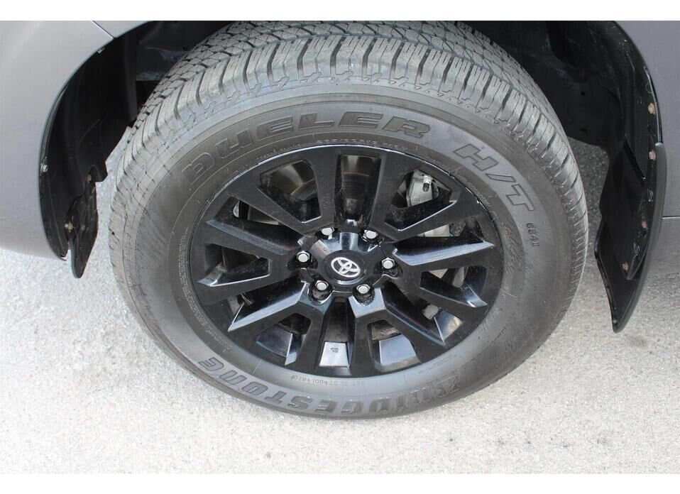 Toyota Land Cruiser Prado 2.8d AT (200 л.с.) 4WD