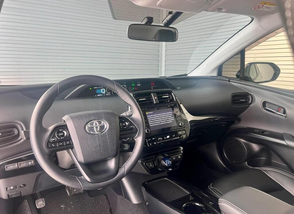 Toyota Prius, IV Рестайлинг (XW50) 1.8hyb AT (98 л.с.)