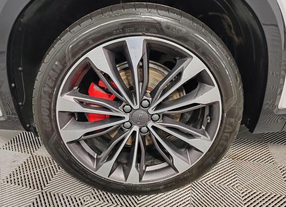 Geely Tugella, I 2.0 AT (238 л.с.) 4WD