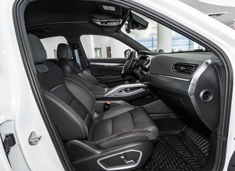 Knewstar 001 2.0 AT (238 л.с.) 4WD