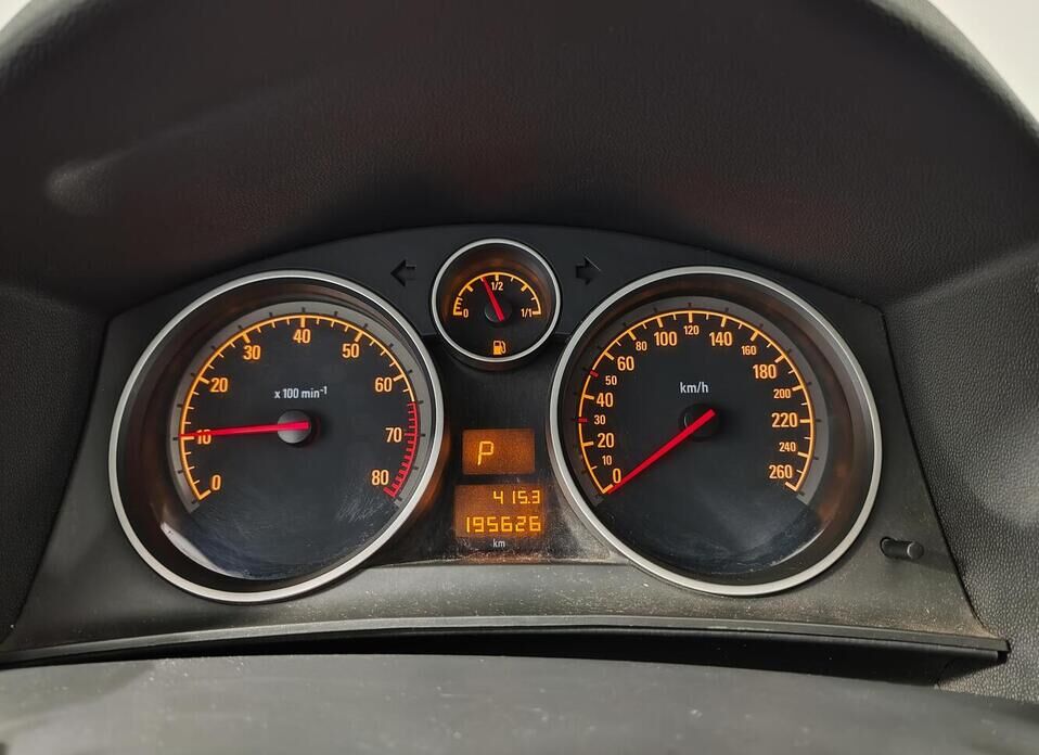 Opel Astra 1.8 AT (140 л.с.)
