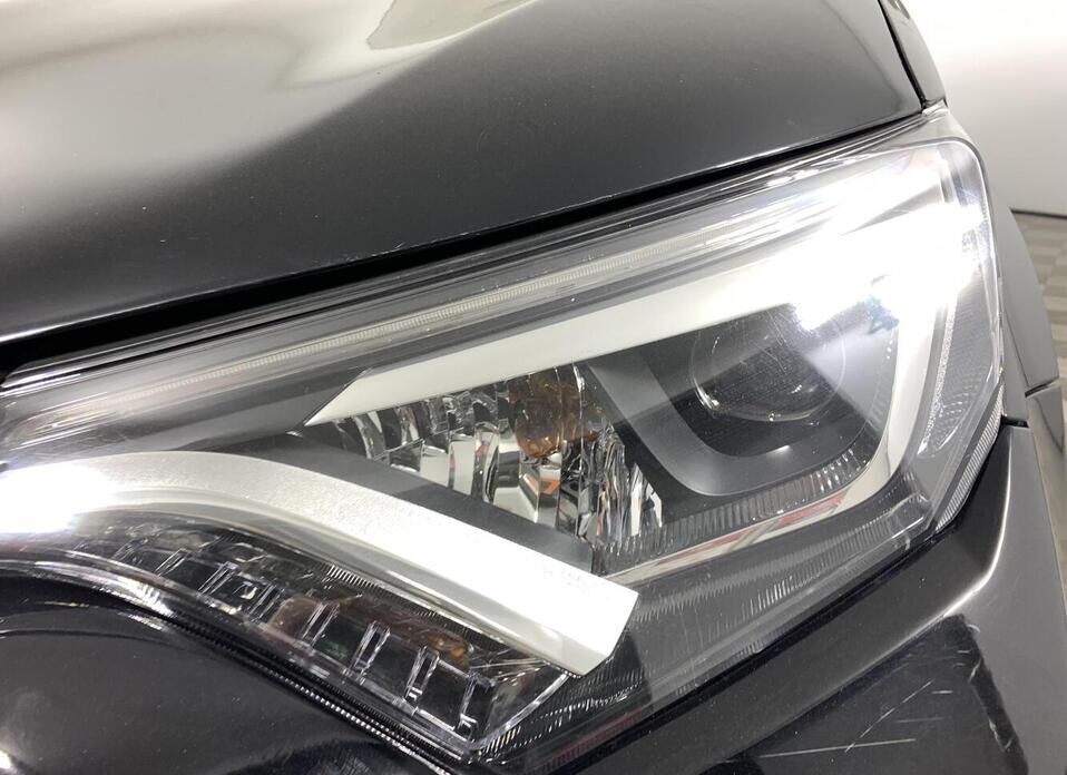 Toyota RAV4 2.2d AT (150 л.с.) 4WD