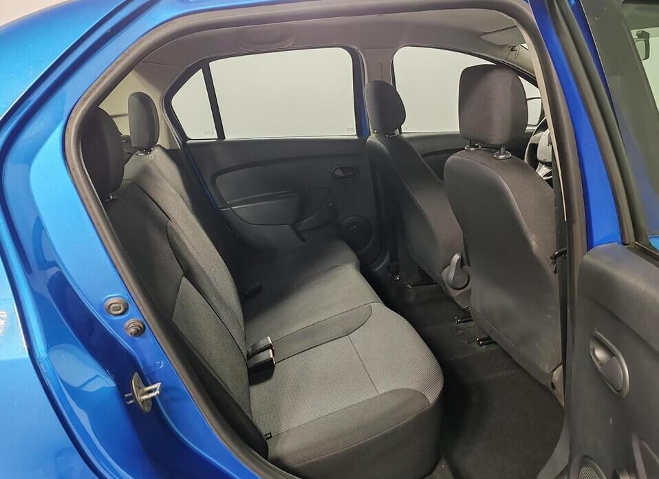 Renault Logan, II 1.6 MT (102 л.с.)