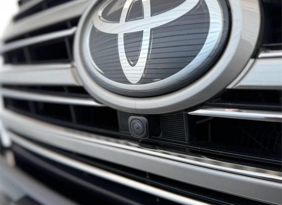 Toyota Land Cruiser, 200 Series Рестайлинг 2 4.5d AT (249 л.с.) 4WD