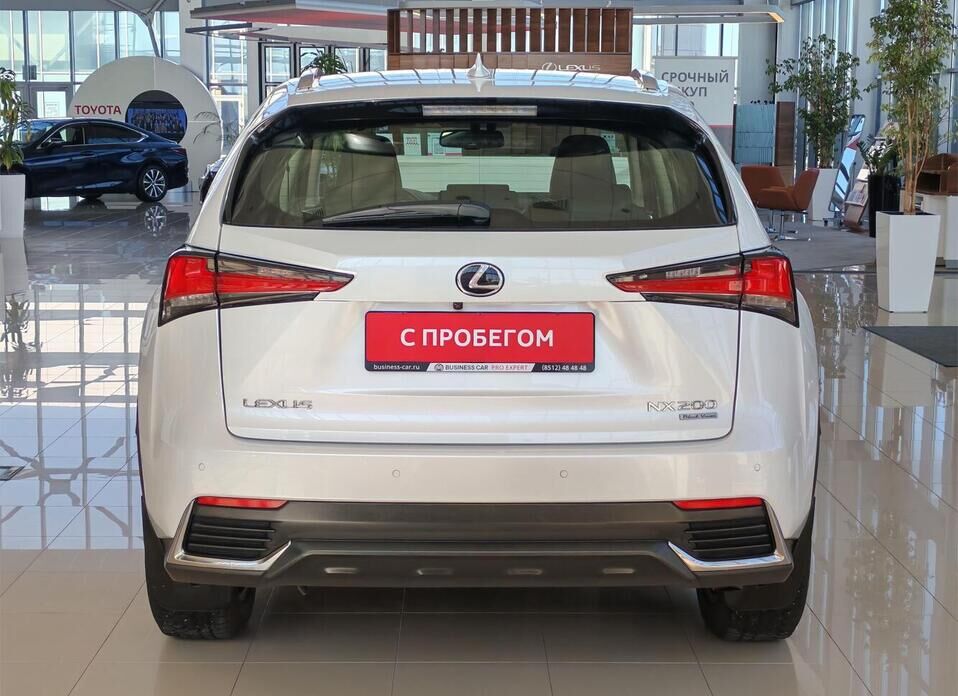 Lexus NX 200 2.0 CVT (150 л.с.)