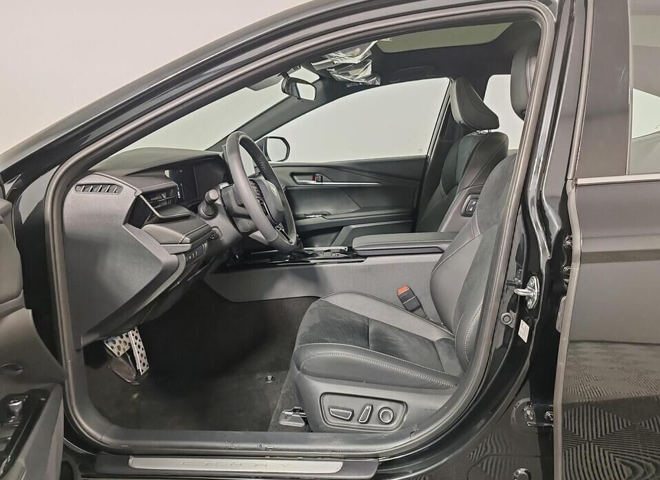 Toyota Camry, IX (XV80) China Market 2.0hyb CVT (197 л.с.)