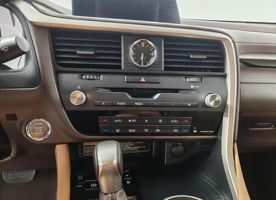 Lexus RX 200t 2.0 AT (238 л.с.) 4WD