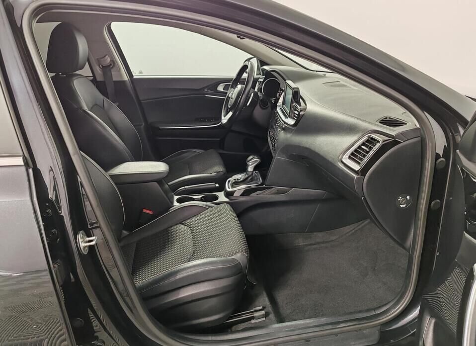 Kia Ceed 1.6 AT (128 л.с.)