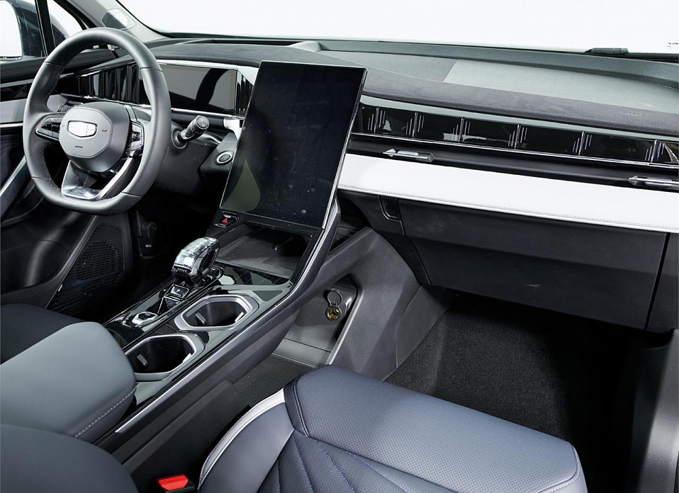 Geely Atlas, II 2.0 AMT (200 л.с.)