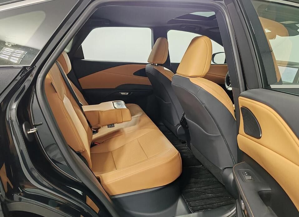 Lexus RX, V 300 2.0 AT (248 л.с.) 4WD