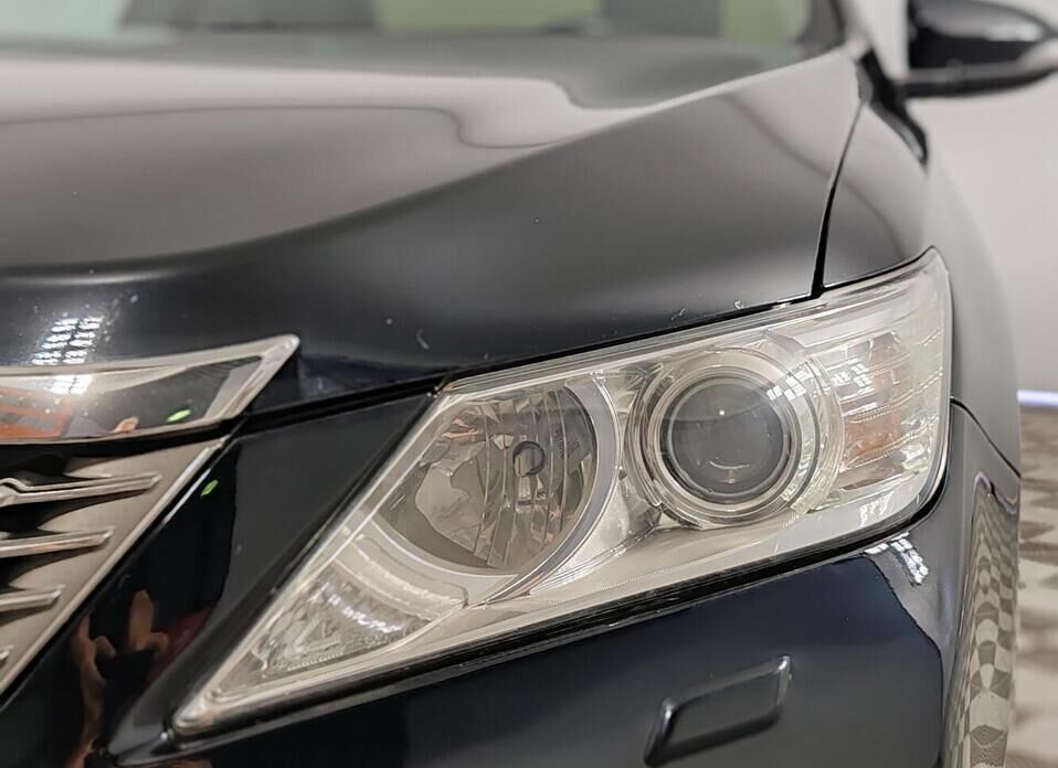 Toyota Camry 3.5 AT (249 л.с.)