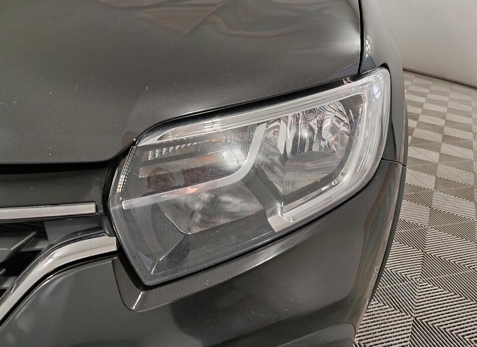 Renault Sandero Stepway 1.6 CVT (113 л.с.)
