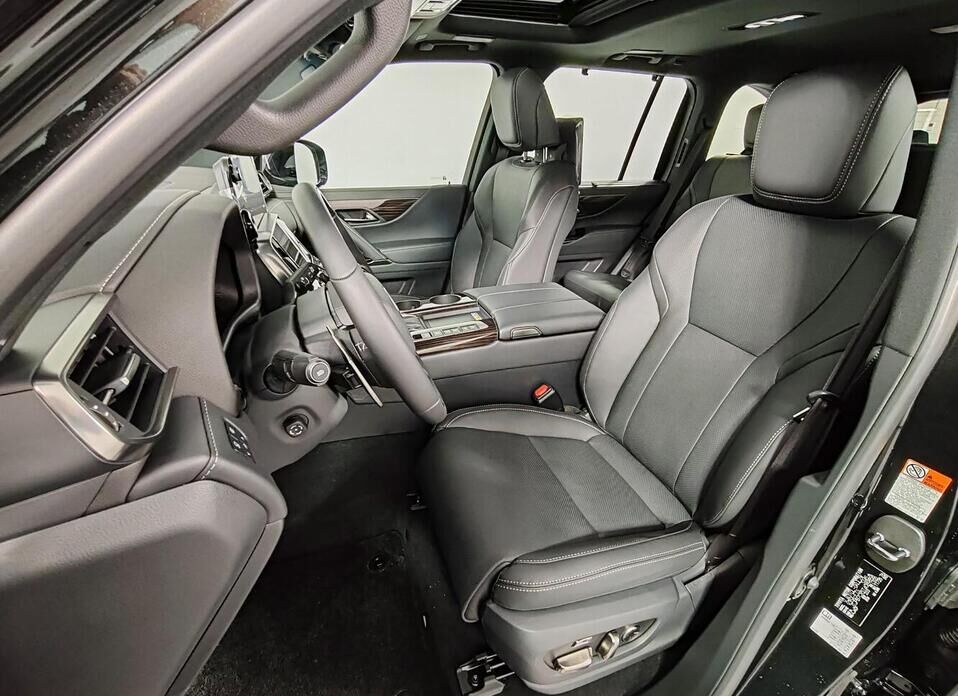 Lexus LX, IV 600 3.5 AT (415 л.с.) 4WD