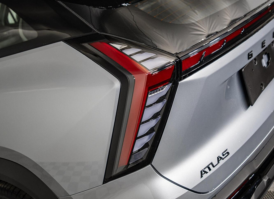 Geely Atlas, II 2.0 AT (200 л.с.) 4WD