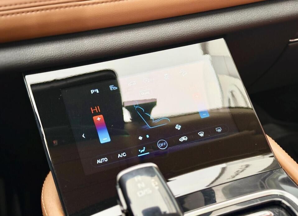 FAW Bestune T99, I Рестайлинг 6-speed 2.0 AT (224 л.с.)