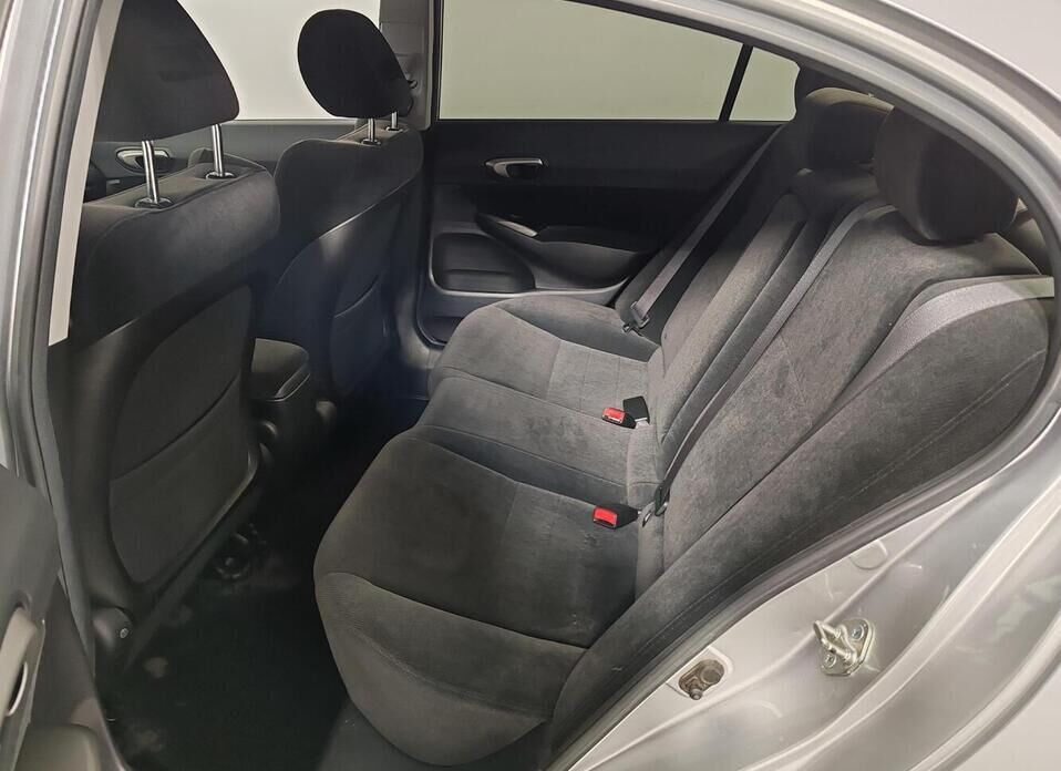 Honda Civic, VIII 1.8 AT (140 л.с.)