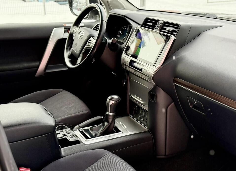 Toyota Land Cruiser Prado, 150 Series Рестайлинг 2 2.8d AT (204 л.с.) 4WD