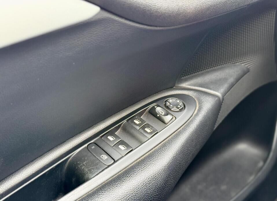 Citroen C4, II 1.6 MT (115 л.с.)